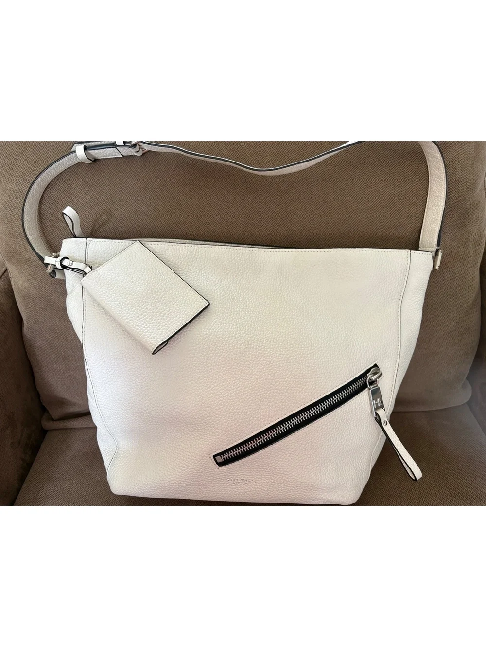 HENRI BENDEL WHITE PEBBLED LTHR LARGE HOBO SHOULDER BAG SILVER HARDWARE ZIP TO